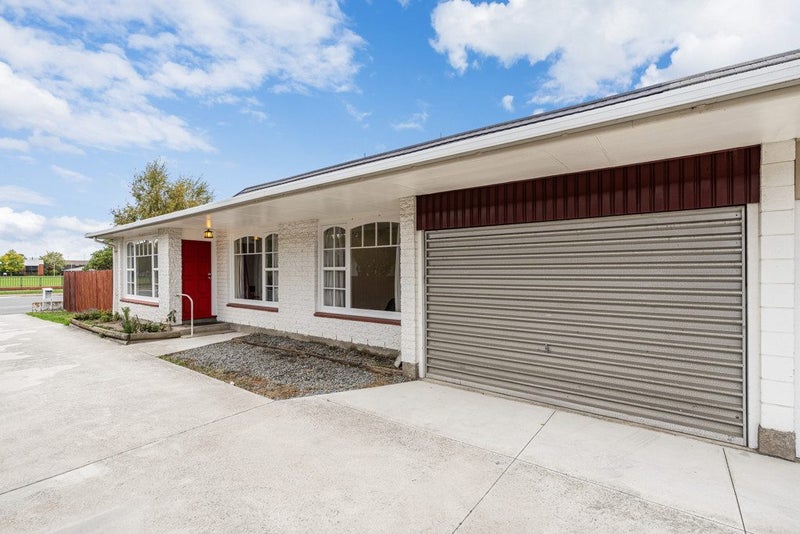 1/203 Main North Road, Redwood, Christchurch - Carousel 1