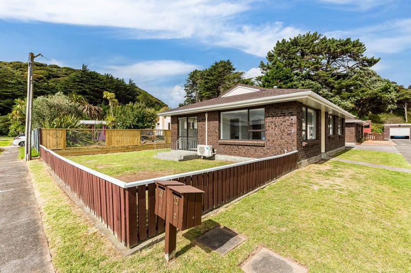 1/10 James Street, Plimmerton, Porirua - Carousel 1
