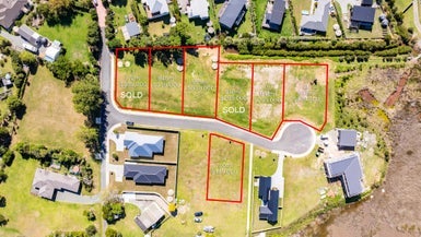 4 Grey Heron Close, Mangawhai Heads, Mangawhai - Carousel 1