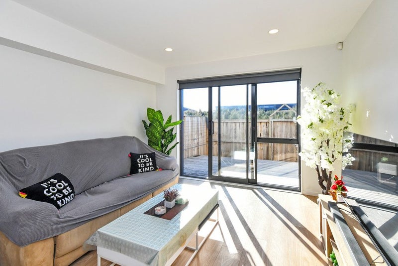 35 Kaha Road, Takanini, Auckland - Carousel 1