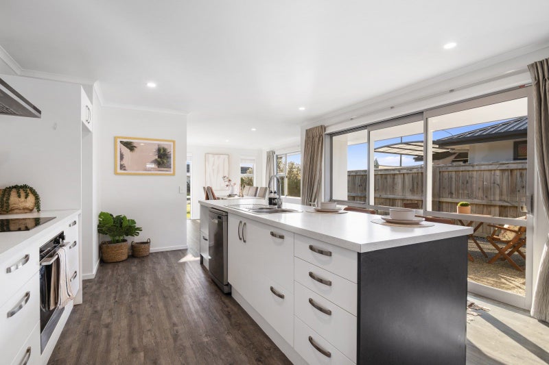 3 Paretona Street, Motueka - Carousel 2