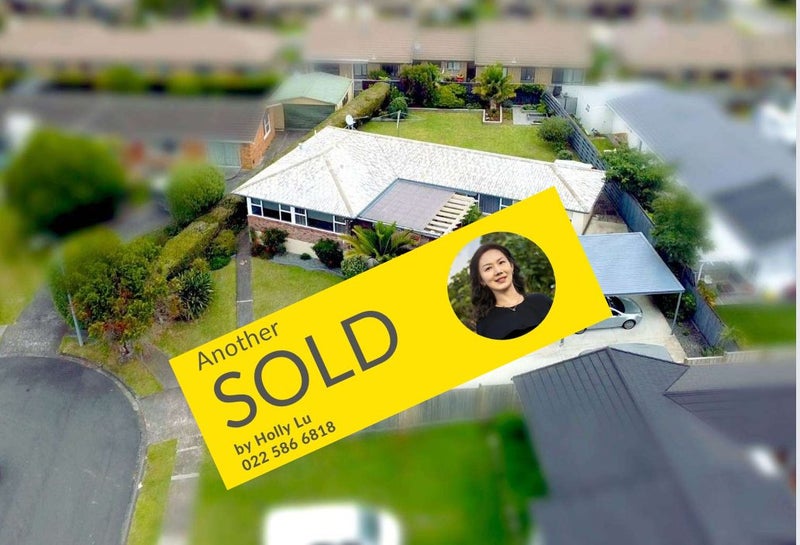 13 Quibray Place, Botany Downs, Auckland - Carousel 1