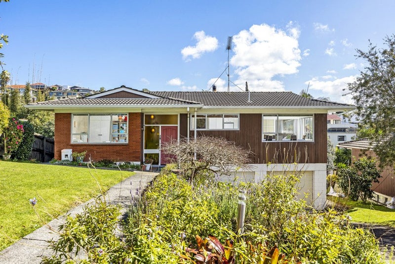 8 Sunnyridge Place, Hillsborough, Auckland - Carousel 1