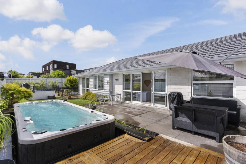 65 Constellation Avenue, Beachlands, Auckland - Carousel 1