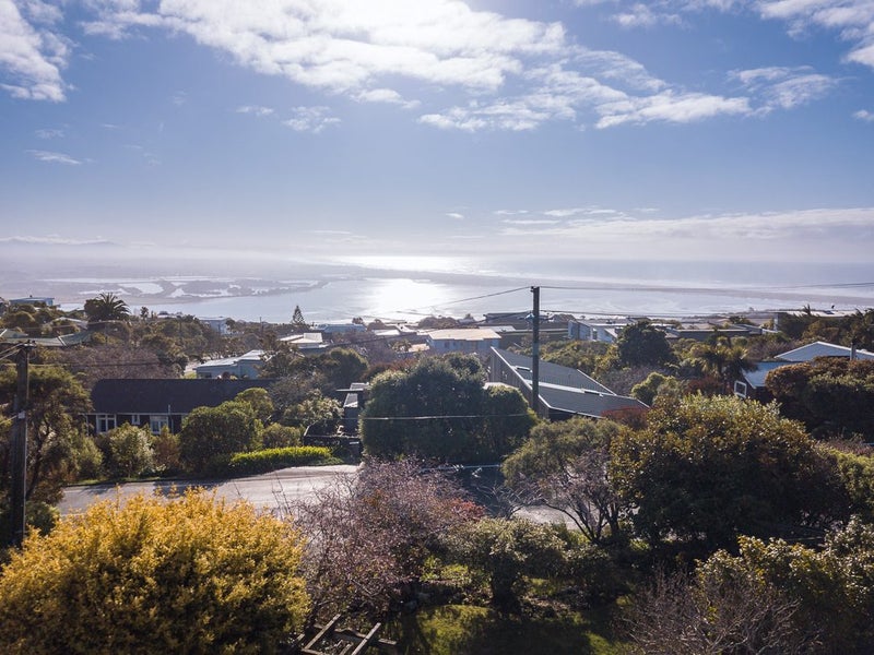 264 Mount Pleasant Road, Mount Pleasant, Christchurch - Carousel 1