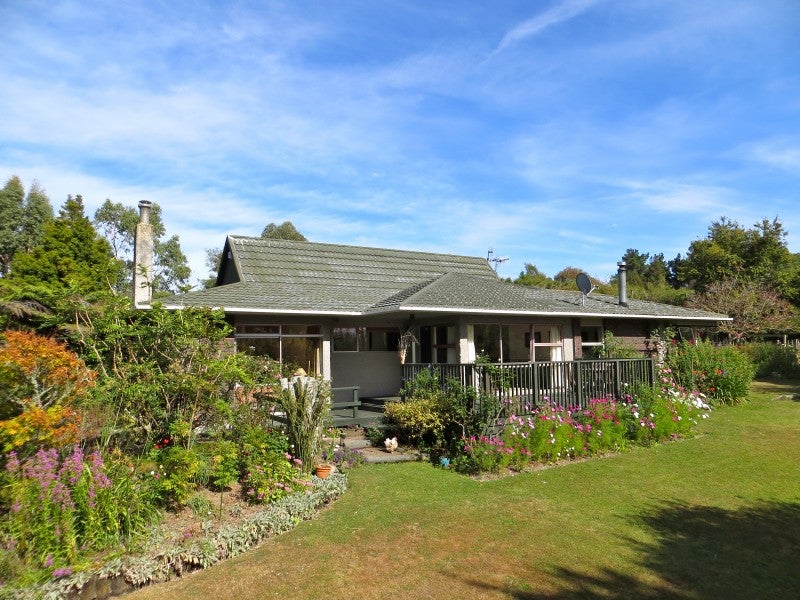 14 Hillcrest Road, Palmerston North - Carousel 1