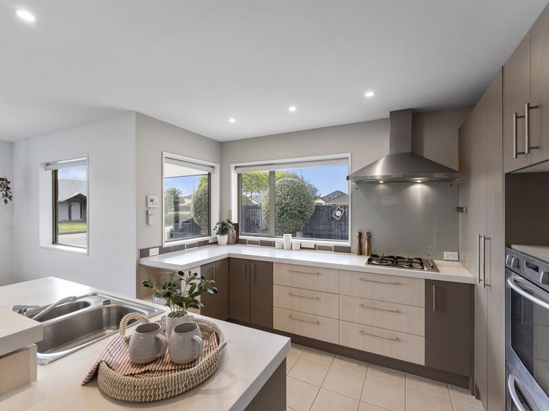 3 Evergreen Place, Parklands, Christchurch - Carousel 2