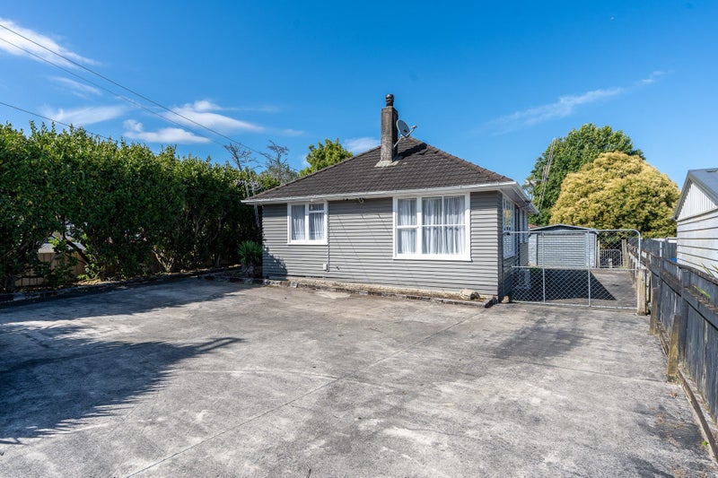 26 Pollen Crescent, Melville, Hamilton - Carousel 13