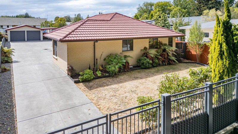 22 Barnes Road, Redwood, Christchurch - Carousel 1