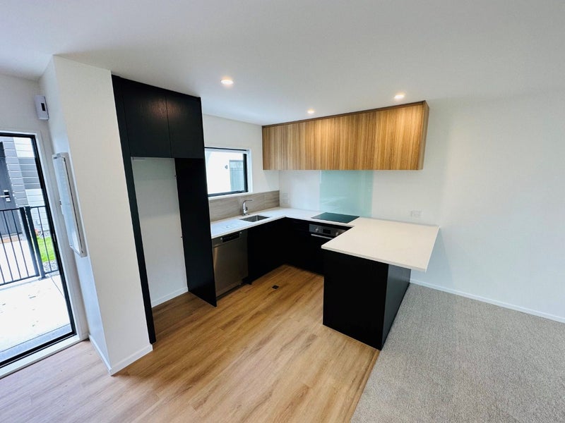 18/15 Bunyan Street, Waltham, Christchurch - Carousel 2