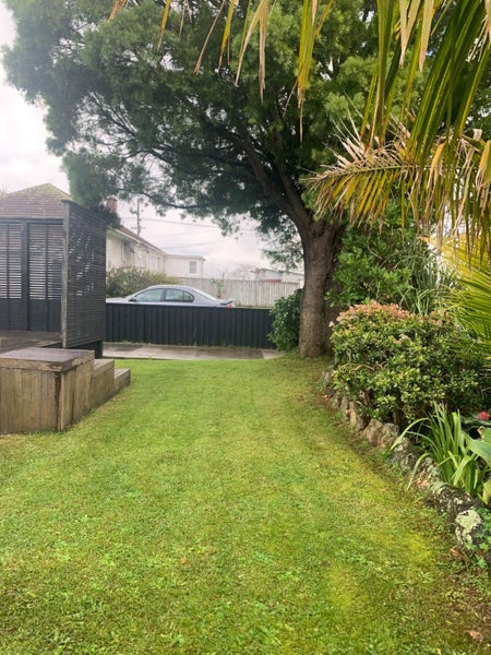 1A Fontenoy Street, Mount Albert, Auckland - Carousel 16