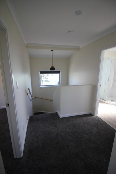 13A Warrington Gr, Newlands, Wellington - Carousel 14