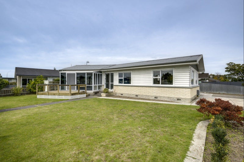 4 Upham Crescent, Taradale, Napier - Carousel 1