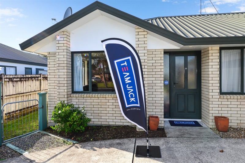 10 Antrim Place, Nawton, Hamilton - Carousel 2