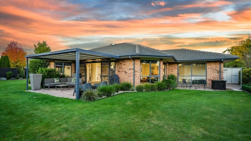 89 Beechwood Drive, Northwood, Christchurch - Carousel 1