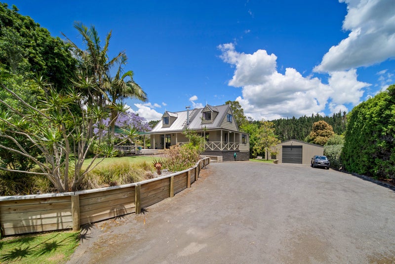 19 Smalley Road, Waiuku - Carousel 1