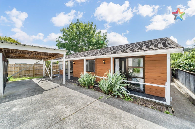 2/33 Hay Street, Naenae, Lower Hutt - Carousel 1
