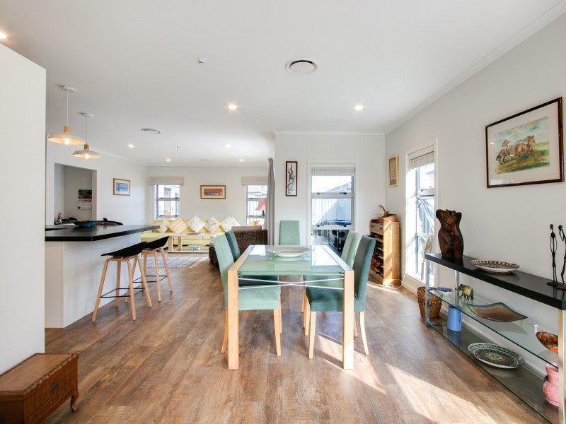 21 Manganui Place, Te Awa, Napier - Carousel 2