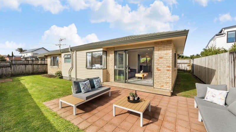 15/103 Swanson Road, Henderson, Auckland - Carousel 1
