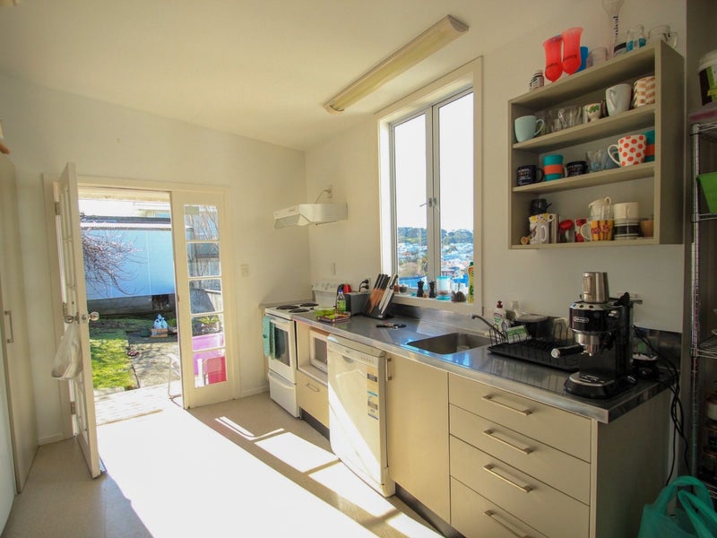 14 Stoke Street, Newtown, Wellington - Carousel 2