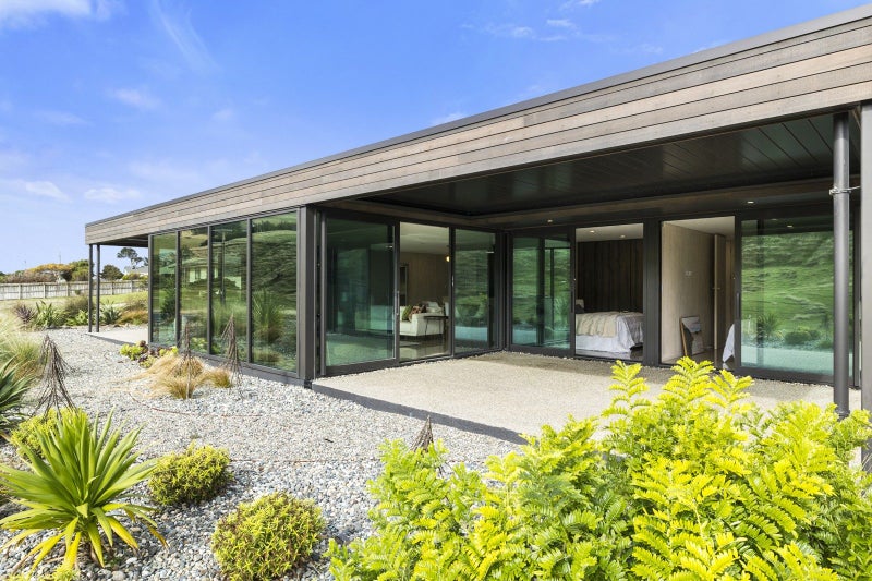 743 Brighton Road, Ocean View, Dunedin - Carousel 1