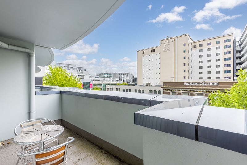 403/152 Hobson Street, Auckland Central, Auckland - Carousel 2