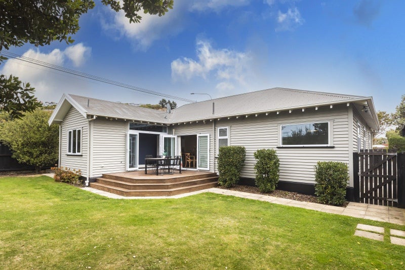 2 Celia Street, Redcliffs, Christchurch - Carousel 2