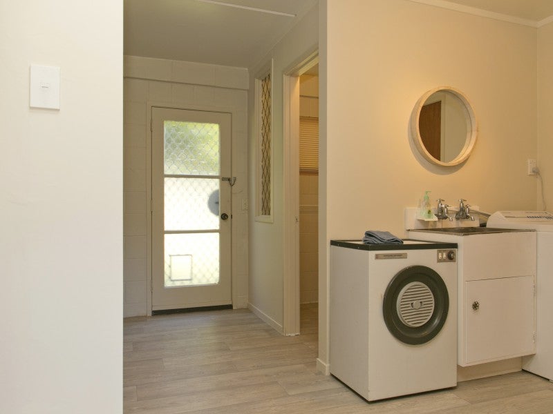 19 Harvey Street, Waipahihi, Taupo - Carousel 15