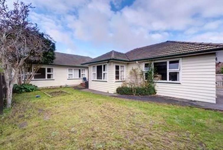 103 Aorangi Road, Bryndwr, Christchurch - Carousel 1