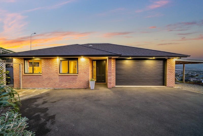 27 Percy Kinsman Crescent, Riverstone Terraces, Upper Hutt - Carousel 1