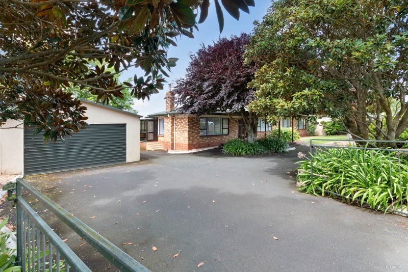 37 KINGSEAT RD, Patumahoe, Pukekohe - Carousel 1