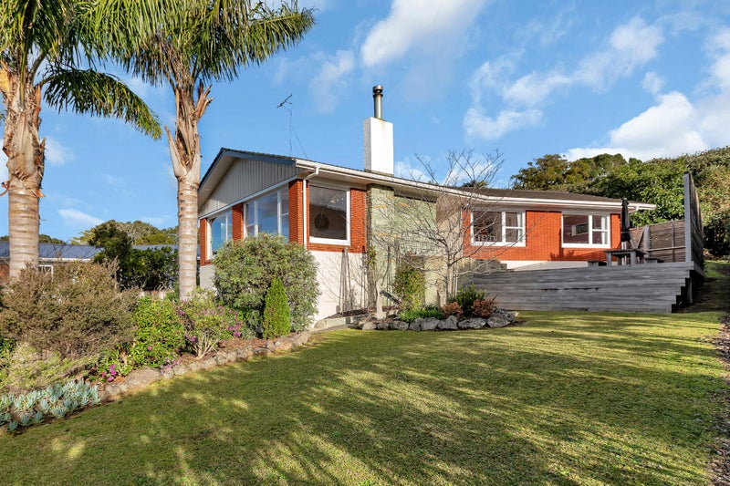 18 Crawford Crescent, Kamo, Whangarei - Carousel 1