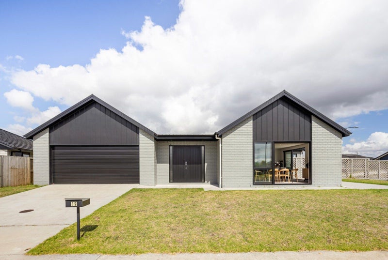 19 Keerangi Place, Rototuna North, Hamilton - Carousel 2