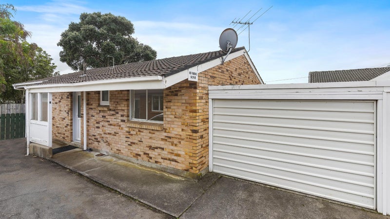 4/14 Alana Place, Mount Wellington, Auckland - Carousel 1