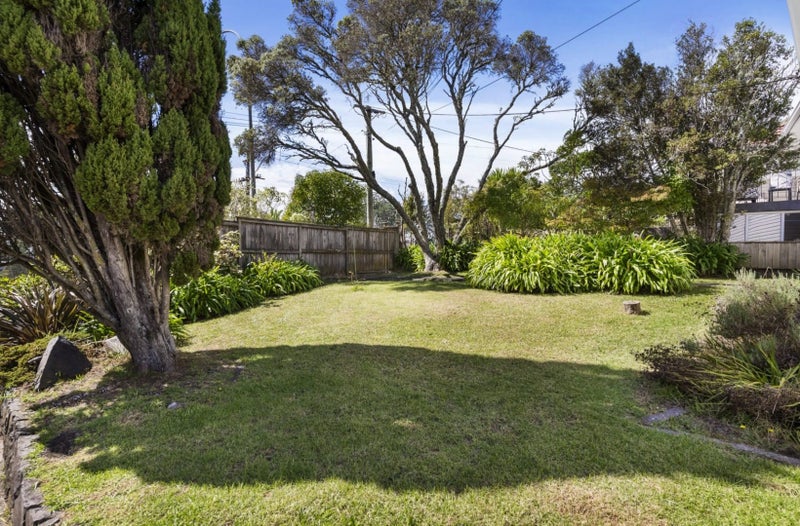 202 Rangatira Road, Beach Haven, Auckland - Carousel 13