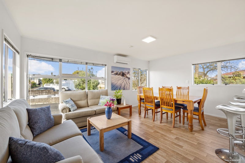 24 Paine Place, Mangere, Auckland - Carousel 2