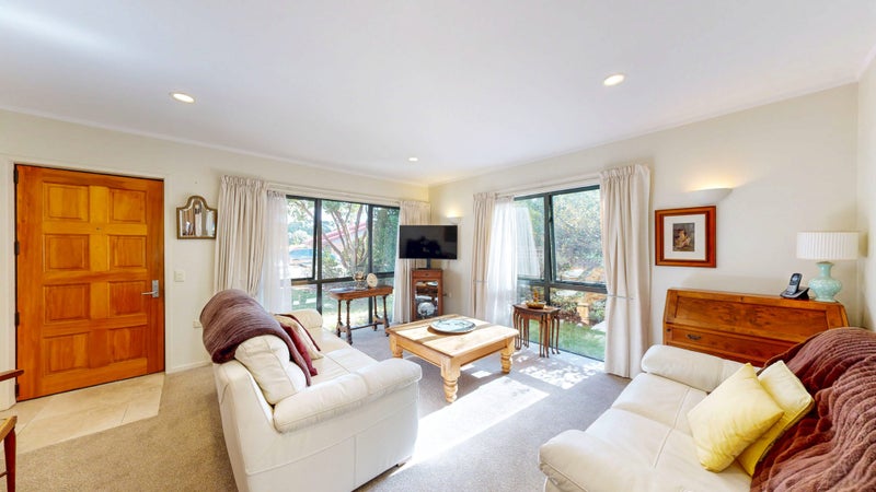 39 Selby Mews, Flagstaff, Hamilton - Carousel 2