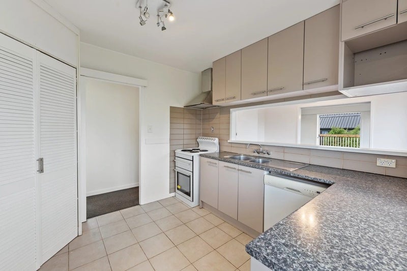 25 Pah Road, Papatoetoe, Auckland - Carousel 2