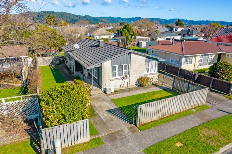 19 Mcleod Street, Elderslea, Upper Hutt - Carousel 2