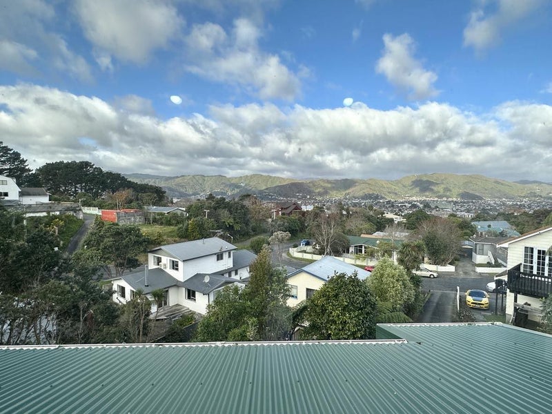 22 Gainsborough Grove, Belmont, Lower Hutt - Carousel 19