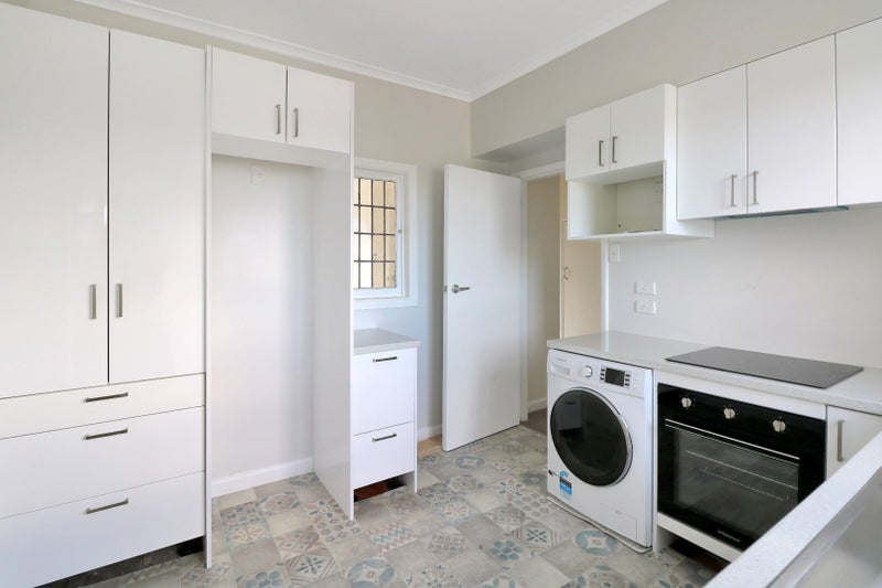 0 Whites Line East, Highbury, Palmerston North - Carousel 1