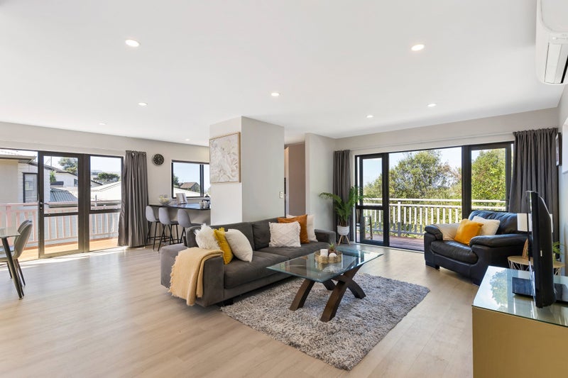 278C Glamorgan Drive, Northcross, Auckland - Carousel 2