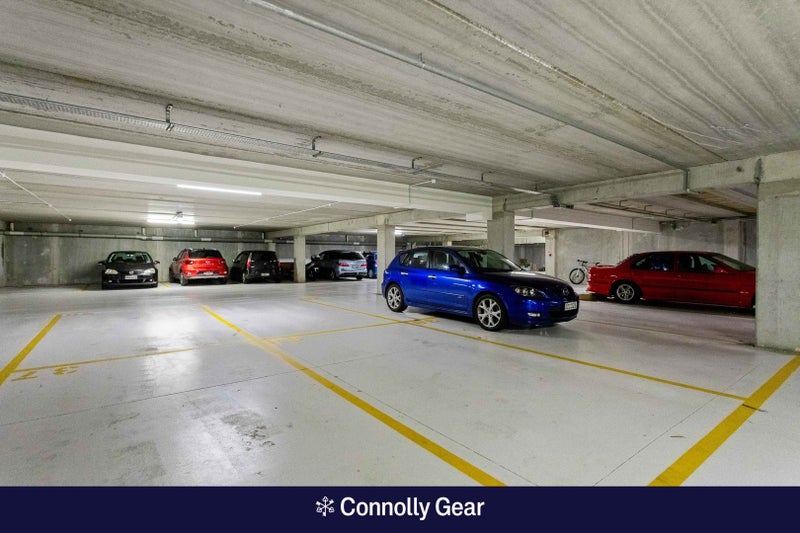 2J/20 Charlotte Street, Eden Terrace, Auckland - Carousel 27