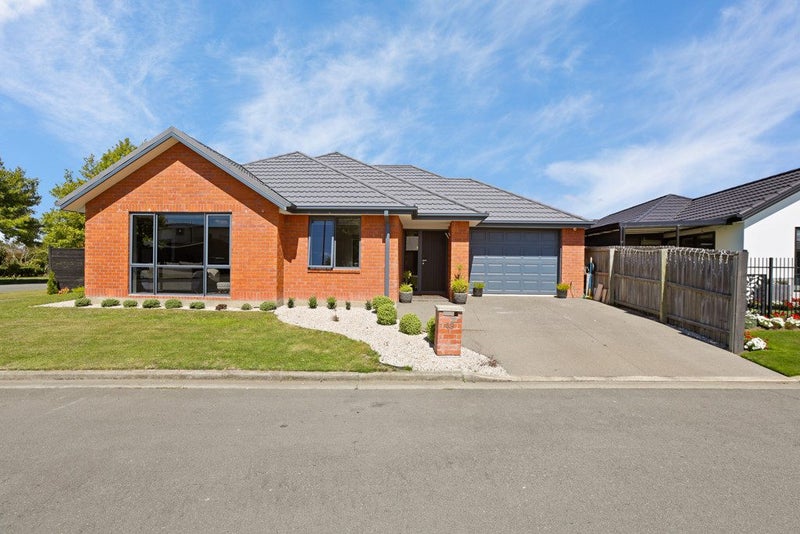 43 Carradale Avenue, Broomfield, Christchurch - Carousel 1