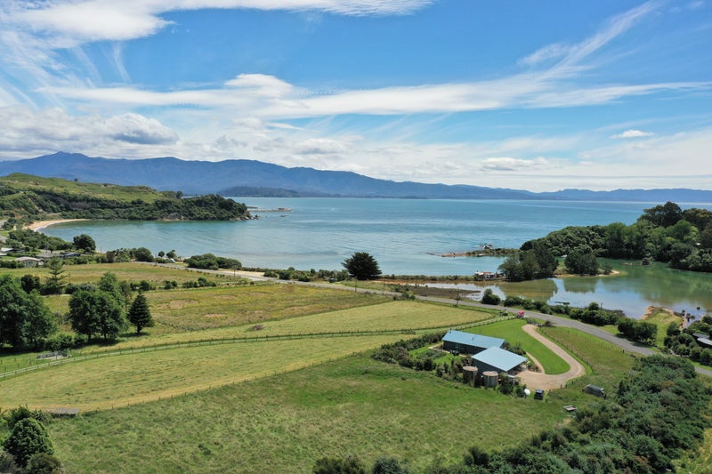 1180 Abel Tasman Drive, Takaka - Carousel 1