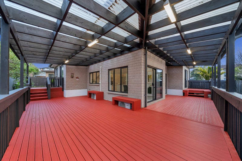 29 Midhurst Avenue, Henderson, Auckland - Carousel 4