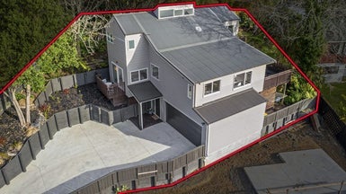 10 Louise Place, Browns Bay, Auckland - Carousel 1