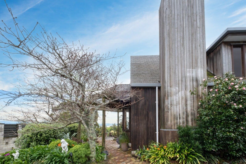 3B Lighthouse Road, Bluff Hill, Napier - Carousel 1