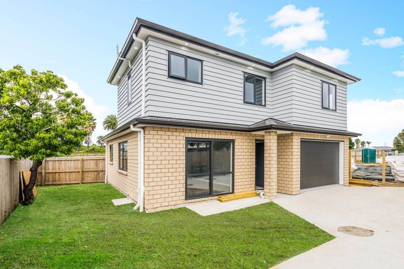 466C Massey Road, Māngere East, Auckland - Carousel 1