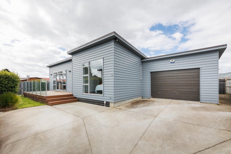 58 Exeter Crescent, Takaro, Palmerston North - Carousel 1